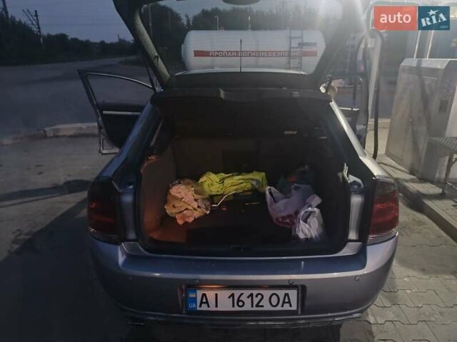 Сірий Опель Вектра, об'ємом двигуна 1.9 л та пробігом 490 тис. км за 5300 $, фото 9 на Automoto.ua