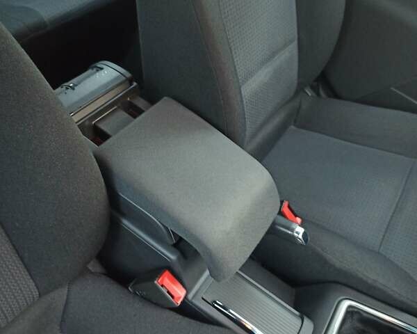 Серый Опель Вектра, объемом двигателя 1.8 л и пробегом 210 тыс. км за 5200 $, фото 45 на Automoto.ua