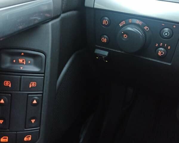 Серый Опель Вектра, объемом двигателя 1.8 л и пробегом 210 тыс. км за 5200 $, фото 34 на Automoto.ua