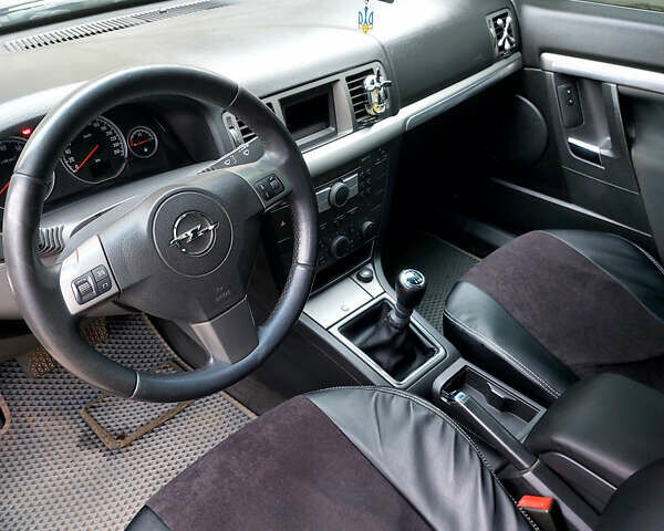 Сірий Опель Вектра, об'ємом двигуна 2.2 л та пробігом 196 тис. км за 6500 $, фото 10 на Automoto.ua