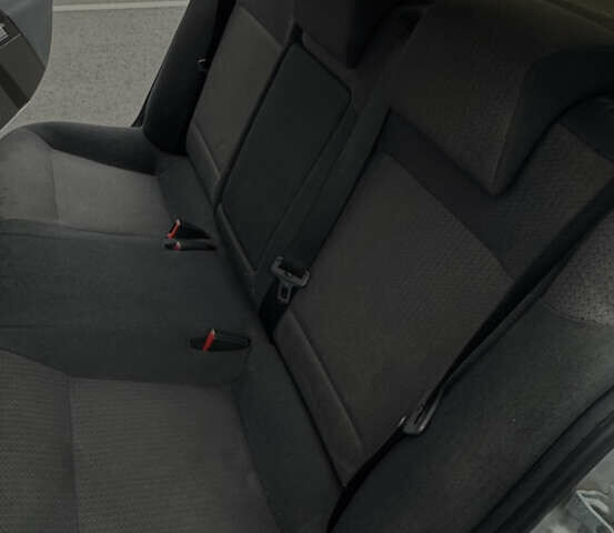 Серый Опель Вектра, объемом двигателя 1.8 л и пробегом 300 тыс. км за 5200 $, фото 8 на Automoto.ua