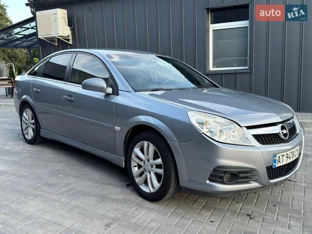 Серый Опель Вектра, объемом двигателя 1.91 л и пробегом 315 тыс. км за 4999 $, фото 1 на Automoto.ua