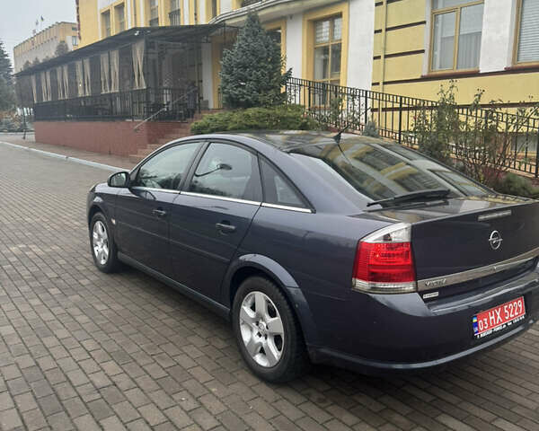 Серый Опель Вектра, объемом двигателя 0 л и пробегом 166 тыс. км за 4750 $, фото 1 на Automoto.ua