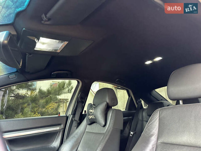 Серый Опель Вектра, объемом двигателя 2.8 л и пробегом 185 тыс. км за 7200 $, фото 13 на Automoto.ua