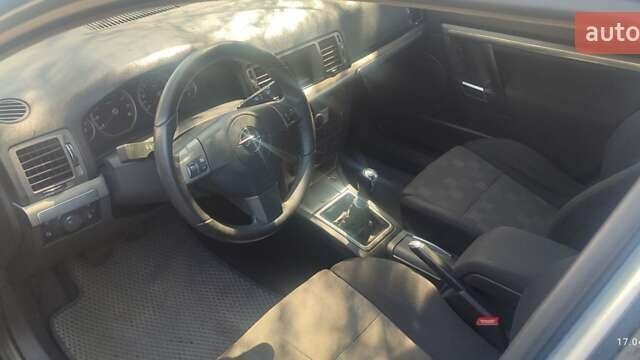 Серый Опель Вектра, объемом двигателя 2.2 л и пробегом 187 тыс. км за 5350 $, фото 13 на Automoto.ua