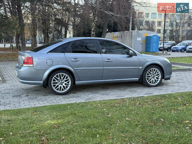 Серый Опель Вектра, объемом двигателя 2.79 л и пробегом 176 тыс. км за 4900 $, фото 5 на Automoto.ua