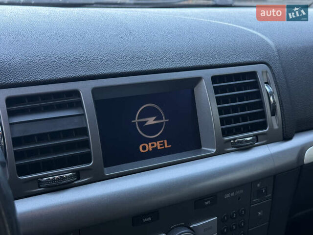 Серый Опель Вектра, объемом двигателя 2.79 л и пробегом 176 тыс. км за 4900 $, фото 23 на Automoto.ua