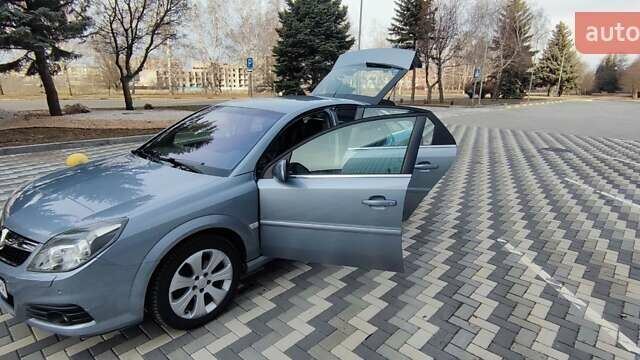 Сірий Опель Вектра, об'ємом двигуна 2.2 л та пробігом 204 тис. км за 6900 $, фото 6 на Automoto.ua