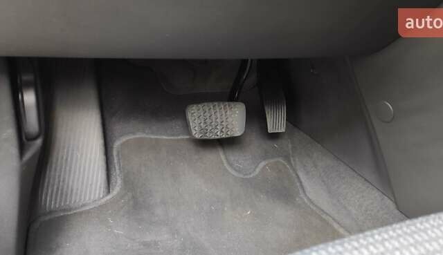 Сірий Опель Вектра, об'ємом двигуна 2.2 л та пробігом 284 тис. км за 5800 $, фото 54 на Automoto.ua