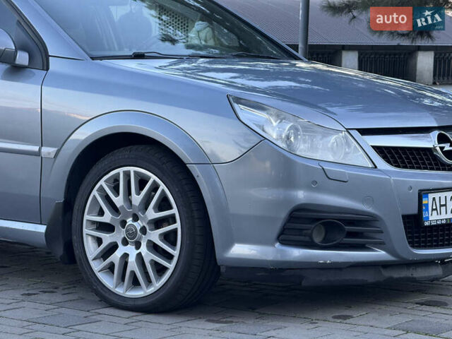 Серый Опель Вектра, объемом двигателя 2.79 л и пробегом 176 тыс. км за 4900 $, фото 9 на Automoto.ua