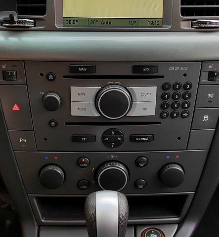 Сірий Опель Вектра, об'ємом двигуна 2.2 л та пробігом 284 тис. км за 5800 $, фото 8 на Automoto.ua