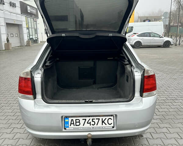 Сірий Опель Вектра, об'ємом двигуна 1.91 л та пробігом 280 тис. км за 5100 $, фото 19 на Automoto.ua