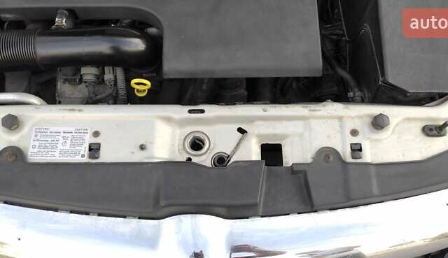 Сірий Опель Вектра, об'ємом двигуна 2.2 л та пробігом 284 тис. км за 5800 $, фото 83 на Automoto.ua