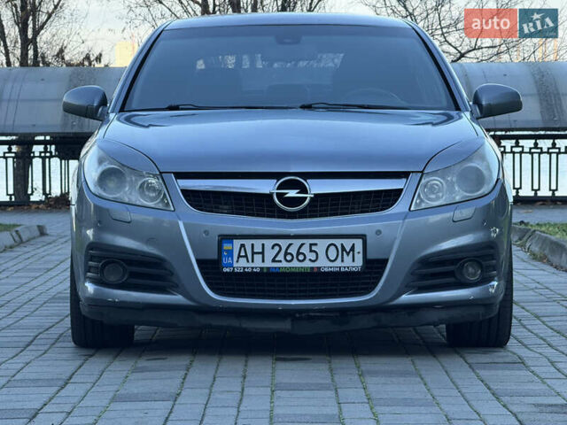 Серый Опель Вектра, объемом двигателя 2.79 л и пробегом 176 тыс. км за 4900 $, фото 1 на Automoto.ua