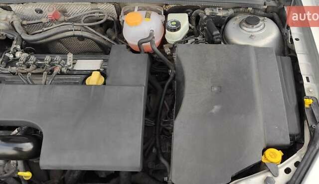 Сірий Опель Вектра, об'ємом двигуна 2.2 л та пробігом 284 тис. км за 5800 $, фото 81 на Automoto.ua