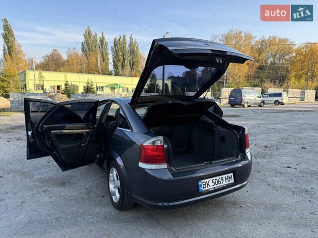 Сірий Опель Вектра, об'ємом двигуна 1.91 л та пробігом 336 тис. км за 4999 $, фото 23 на Automoto.ua