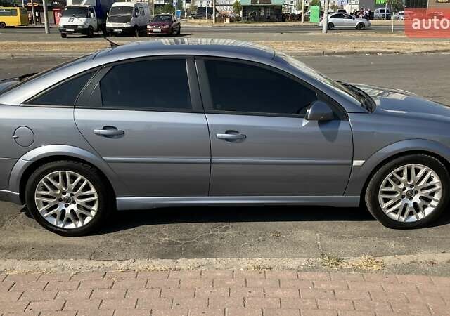 Серый Опель Вектра, объемом двигателя 2.8 л и пробегом 324 тыс. км за 6000 $, фото 6 на Automoto.ua