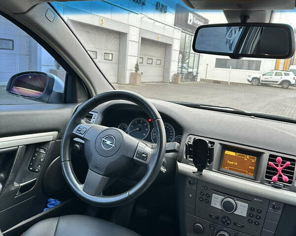 Сірий Опель Вектра, об'ємом двигуна 1.91 л та пробігом 280 тис. км за 5100 $, фото 14 на Automoto.ua