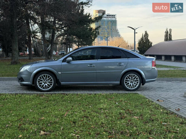 Серый Опель Вектра, объемом двигателя 2.79 л и пробегом 176 тыс. км за 4900 $, фото 8 на Automoto.ua