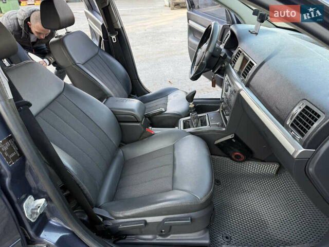 Серый Опель Вектра, объемом двигателя 1.9 л и пробегом 336 тыс. км за 4750 $, фото 20 на Automoto.ua