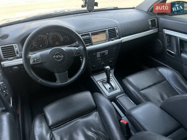 Опель Вектра 2007 у Дніпро (Дніпропетровську) на Automoto.ua Сірий Опель Вектра, об'ємом двигуна 2.8 л та пробігом 176 тис. км за 5500 $, фото 27 на Automoto.ua