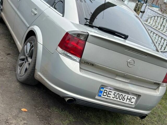 Сірий Опель Вектра, об'ємом двигуна 2.2 л та пробігом 250 тис. км за 6300 $, фото 4 на Automoto.ua