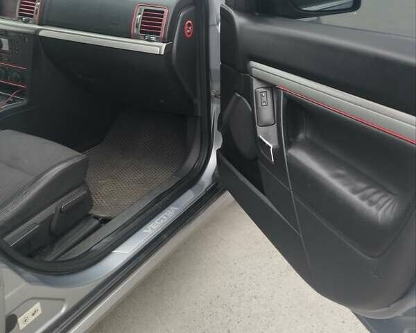 Серый Опель Вектра, объемом двигателя 2.2 л и пробегом 412 тыс. км за 4500 $, фото 12 на Automoto.ua