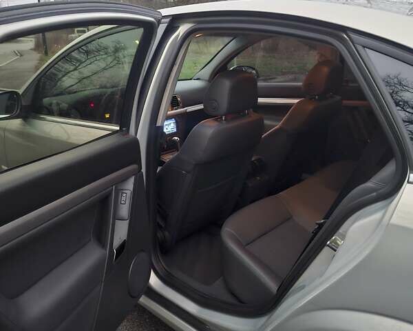 Серый Опель Вектра, объемом двигателя 1.9 л и пробегом 214 тыс. км за 6400 $, фото 20 на Automoto.ua