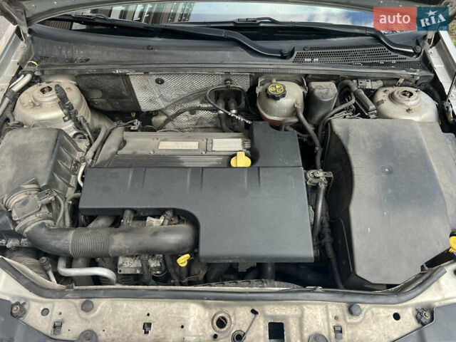 Серый Опель Вектра, объемом двигателя 2.2 л и пробегом 234 тыс. км за 6400 $, фото 21 на Automoto.ua