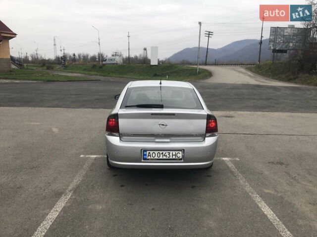 Серый Опель Вектра, объемом двигателя 1.9 л и пробегом 250 тыс. км за 4800 $, фото 5 на Automoto.ua