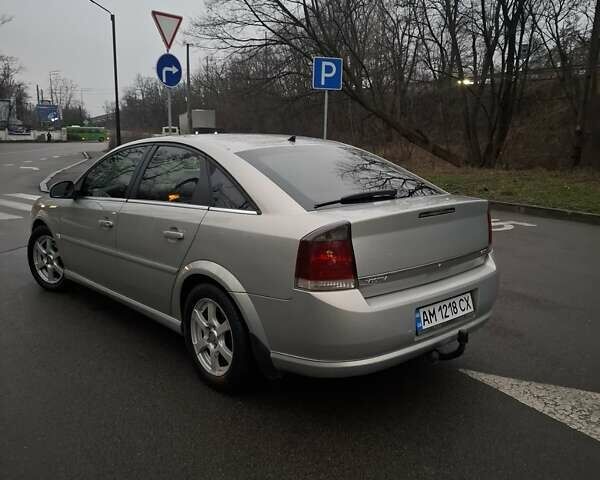 Серый Опель Вектра, объемом двигателя 1.9 л и пробегом 214 тыс. км за 6400 $, фото 11 на Automoto.ua