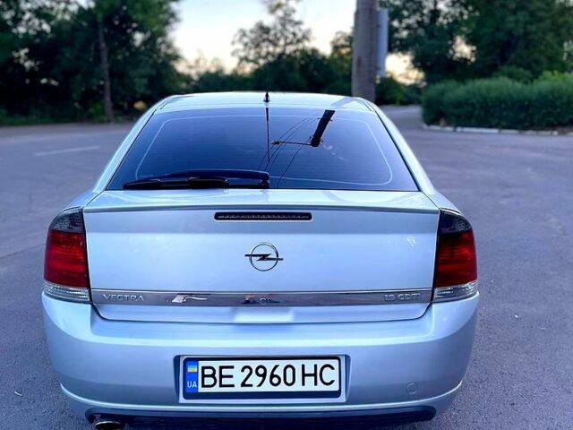 Сірий Опель Вектра, об'ємом двигуна 1.9 л та пробігом 189 тис. км за 6100 $, фото 3 на Automoto.ua