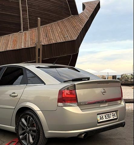 Серый Опель Вектра, объемом двигателя 2.2 л и пробегом 250 тыс. км за 7200 $, фото 8 на Automoto.ua