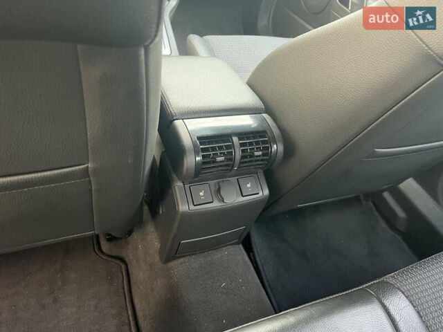 Серый Опель Вектра, объемом двигателя 2.2 л и пробегом 234 тыс. км за 6400 $, фото 12 на Automoto.ua