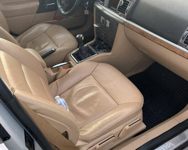 Серый Опель Вектра, объемом двигателя 1.91 л и пробегом 233 тыс. км за 5500 $, фото 6 на Automoto.ua
