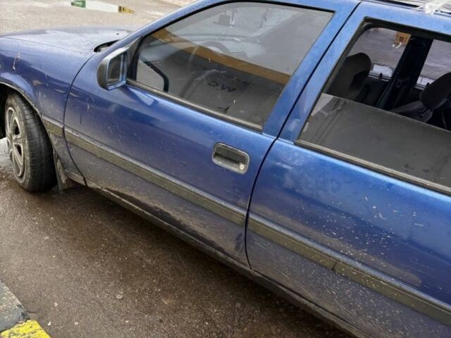 Синій Опель Вектра, об'ємом двигуна 2 л та пробігом 417 тис. км за 1250 $, фото 2 на Automoto.ua