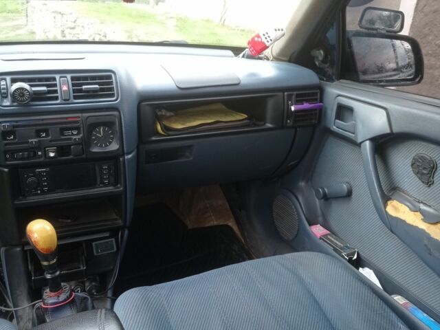 Синий Опель Вектра, объемом двигателя 1.6 л и пробегом 380 тыс. км за 1200 $, фото 5 на Automoto.ua