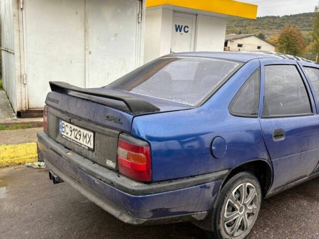 Синій Опель Вектра, об'ємом двигуна 2 л та пробігом 417 тис. км за 1250 $, фото 6 на Automoto.ua