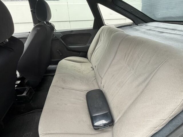 Синий Опель Вектра, объемом двигателя 1.6 л и пробегом 300 тыс. км за 700 $, фото 4 на Automoto.ua