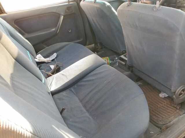 Синий Опель Вектра, объемом двигателя 1.6 л и пробегом 380 тыс. км за 1350 $, фото 5 на Automoto.ua