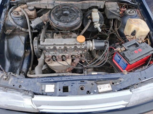 Синій Опель Вектра, об'ємом двигуна 1.6 л та пробігом 10 тис. км за 800 $, фото 6 на Automoto.ua