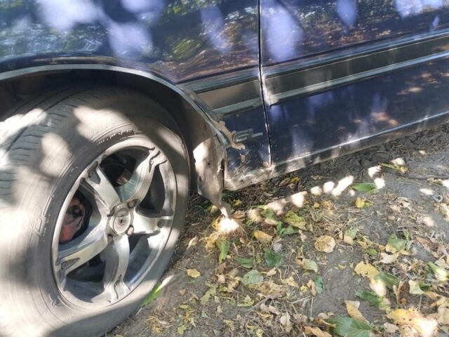 Синий Опель Вектра, объемом двигателя 0 л и пробегом 200 тыс. км за 500 $, фото 4 на Automoto.ua