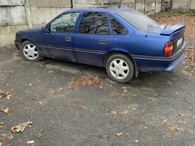 Синій Опель Вектра, об'ємом двигуна 2 л та пробігом 3 тис. км за 1400 $, фото 1 на Automoto.ua