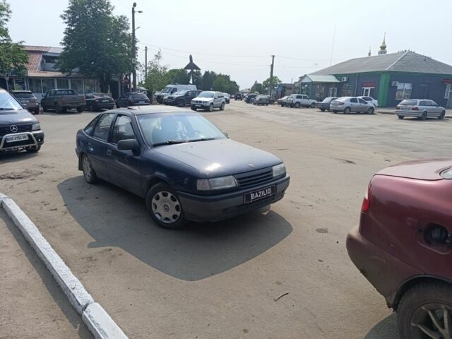 Синий Опель Вектра, объемом двигателя 0 л и пробегом 150 тыс. км за 742 $, фото 1 на Automoto.ua