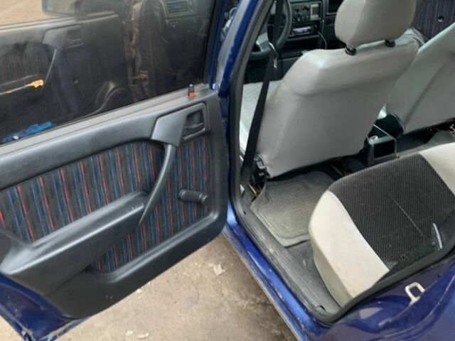 Синій Опель Вектра, об'ємом двигуна 2 л та пробігом 270 тис. км за 900 $, фото 10 на Automoto.ua