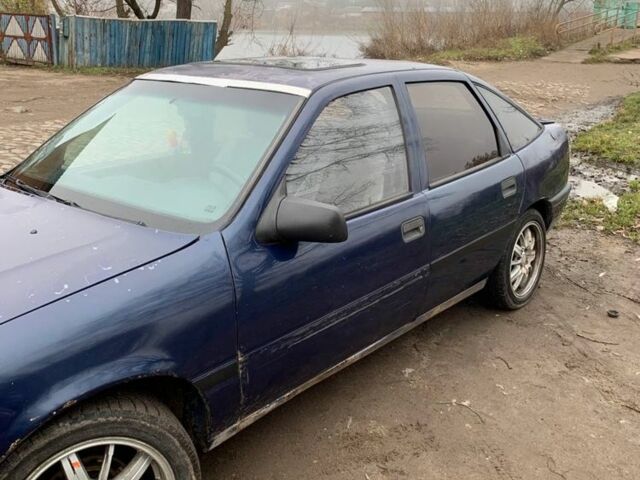 Синій Опель Вектра, об'ємом двигуна 2 л та пробігом 270 тис. км за 900 $, фото 1 на Automoto.ua