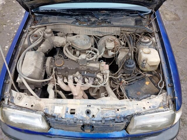 Синий Опель Вектра, объемом двигателя 1.8 л и пробегом 90 тыс. км за 550 $, фото 3 на Automoto.ua