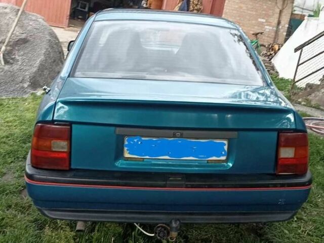 Синій Опель Вектра, об'ємом двигуна 2 л та пробігом 360 тис. км за 1900 $, фото 2 на Automoto.ua