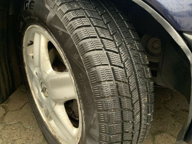 Синий Опель Вектра, объемом двигателя 2 л и пробегом 336 тыс. км за 1100 $, фото 6 на Automoto.ua