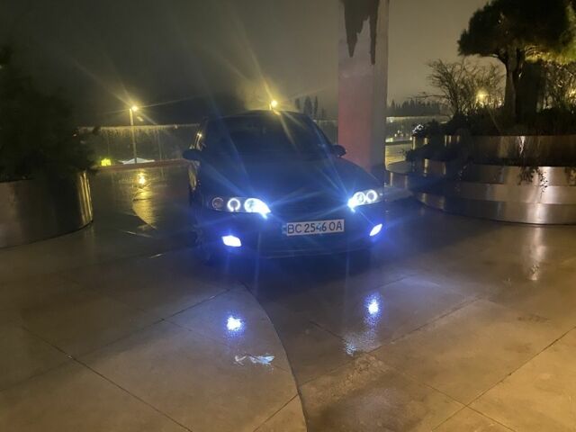 Синій Опель Вектра, об'ємом двигуна 1.8 л та пробігом 267 тис. км за 1800 $, фото 2 на Automoto.ua